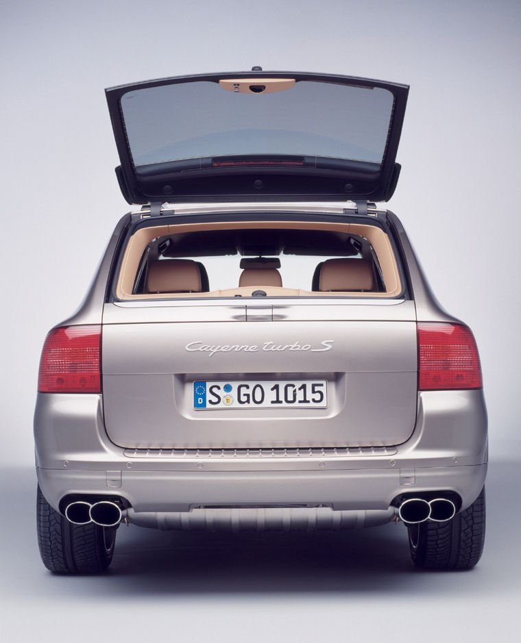 2006 Porsche Cayenne Turbo S Liftgate Window Picture